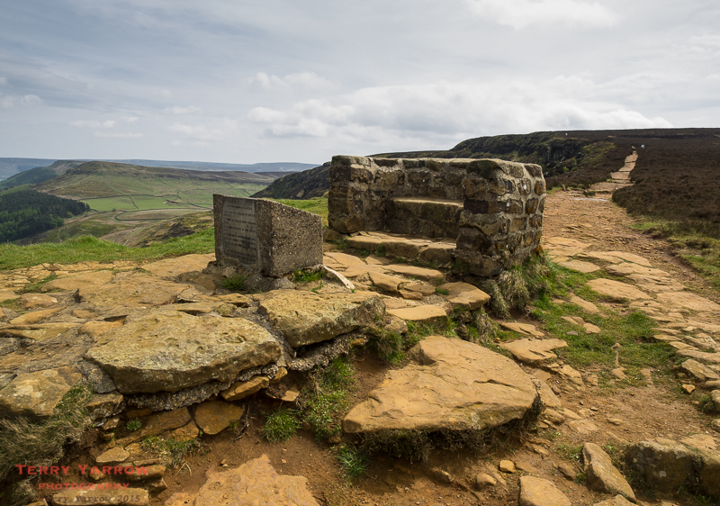 Seat and memorial at Cringle Moor